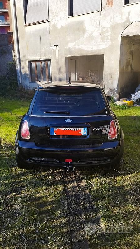 Usata Mini Cooper S 170 CV (125 kW) 2004 Nero Utilitaria