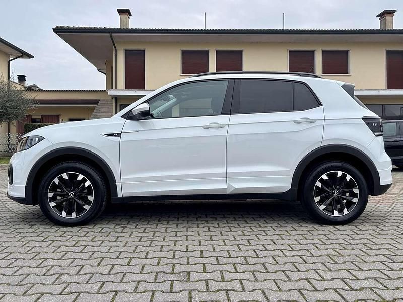 Usata VW T-Cross Sportline 110 CV (80 kW) 2023 Bianco pastello SUV