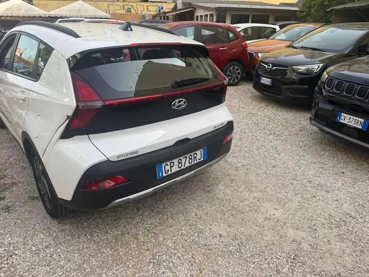 Usata Hyundai Bayon 84 CV (61 kW) 2023 Bianco SUV