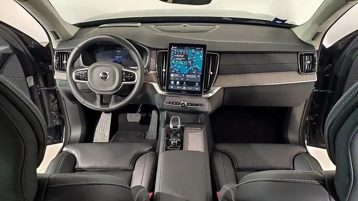 Usata Volvo XC90 Ultra 310 CV (228 kW) 2025 Grigio SUV