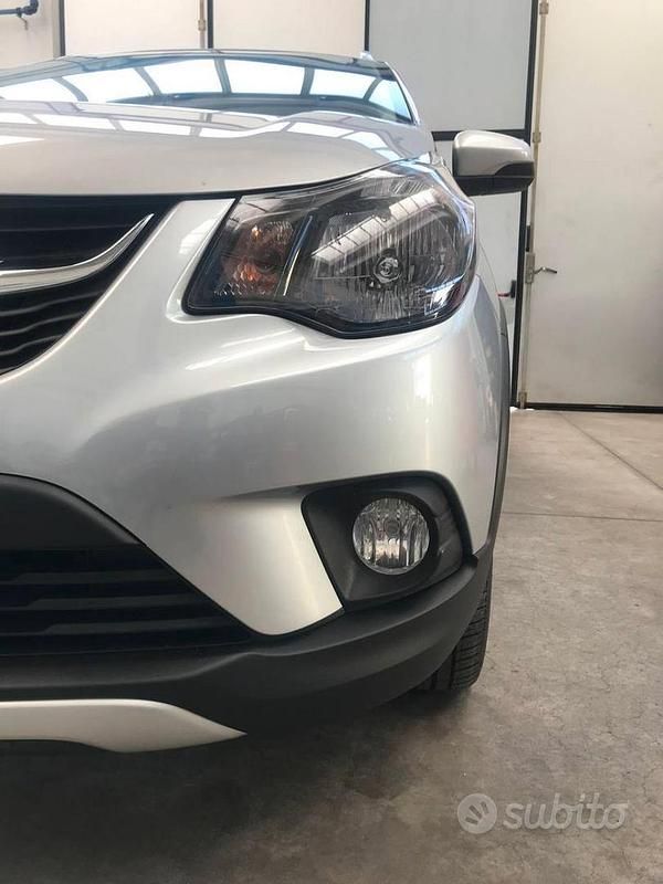 Usata Opel Karl Rocks 79 CV (58 kW) 2019 Grigio Utilitaria