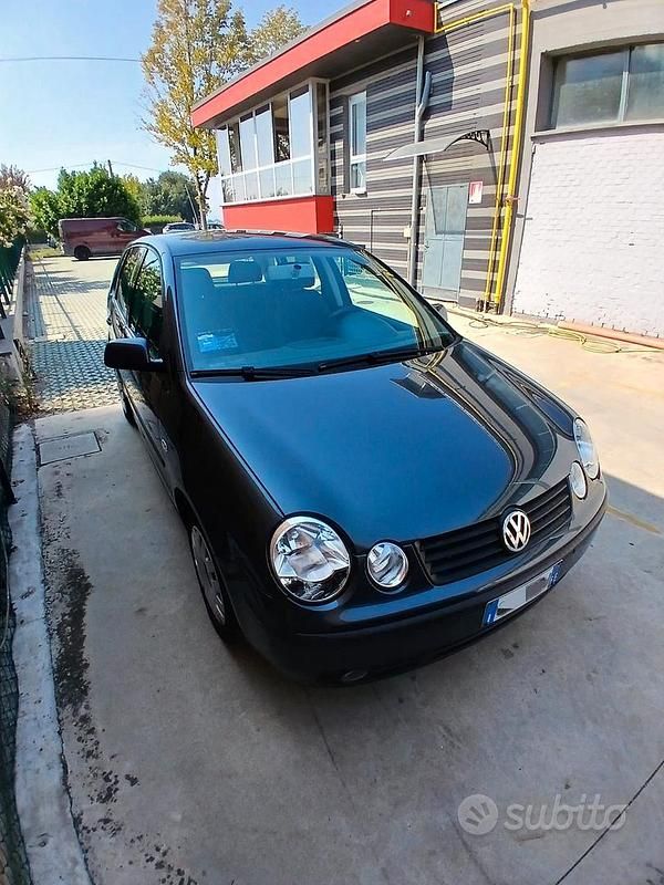 Usata VW Polo Comfortline 75 CV (55 kW) 2004 Nero Utilitaria