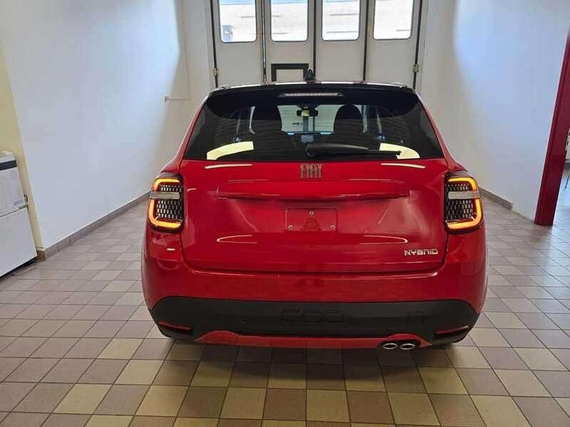 Nuova Fiat 600 136 CV (100 kW) 2025 Rosso passione SUV