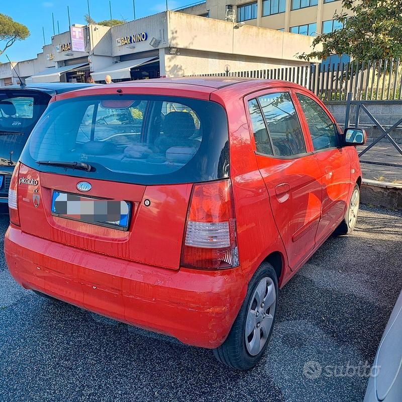 Usata Kia Picanto EX 65 CV (47 kW) 2007 Rosso Utilitaria