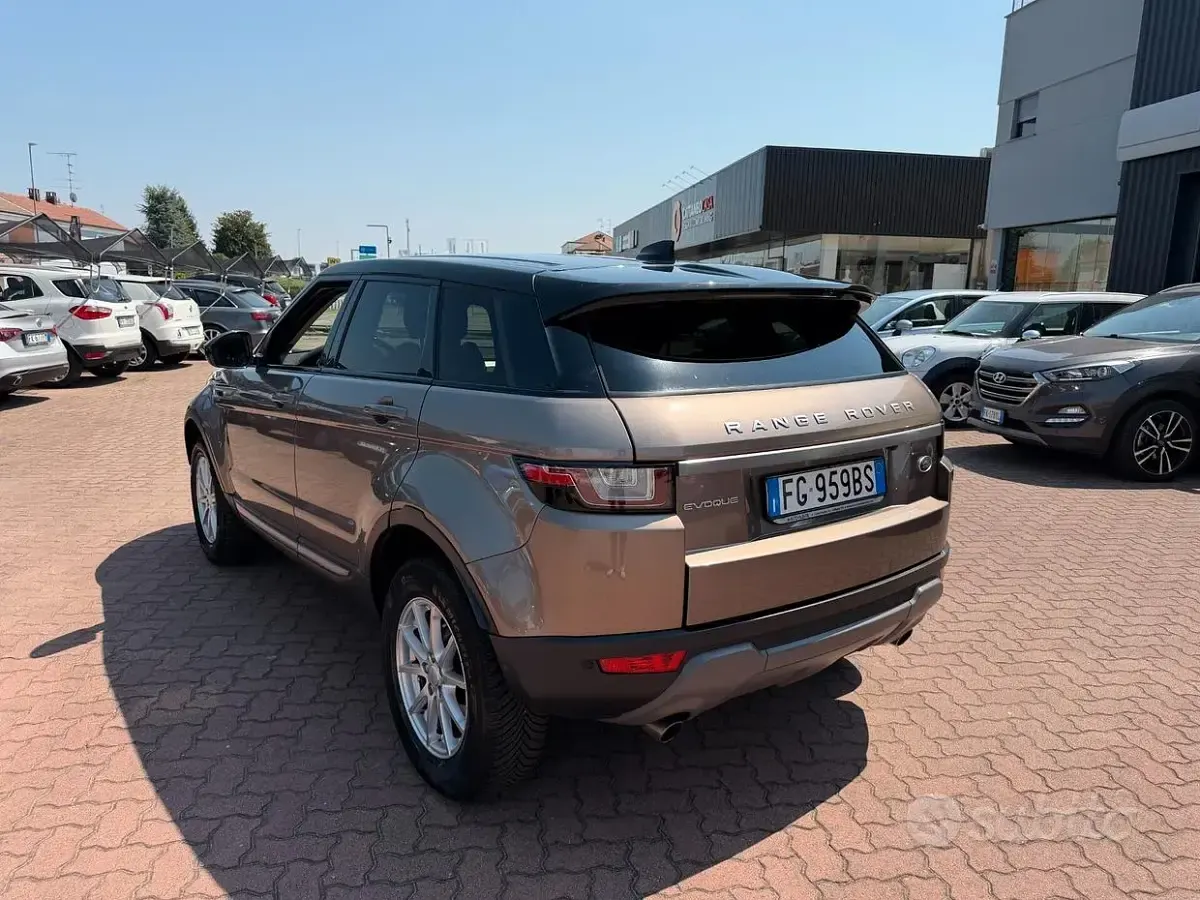 Usata Land Rover Range Rover evoque Pure 150 CV (110 kW) 2016 Marrone Station wagon