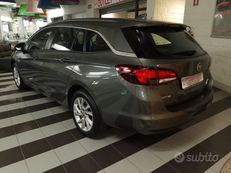 Usato 2018 Opel Astra 1.6 Diesel 110 CV (12.700 €)