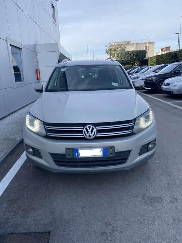 Usata VW Tiguan Sportline 140 CV (102 kW) 2012 Argento SUV