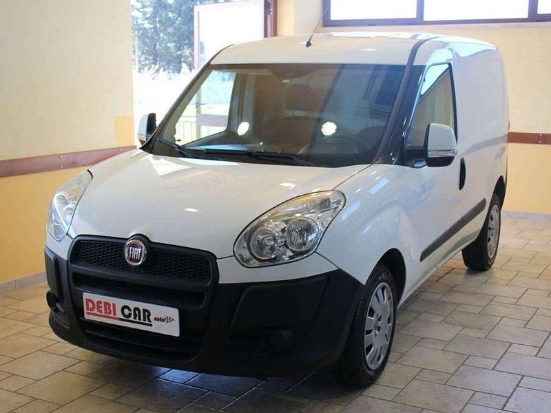 Usata Fiat Doblò 90 CV (66 kW) 2014 Bianco Monovolume