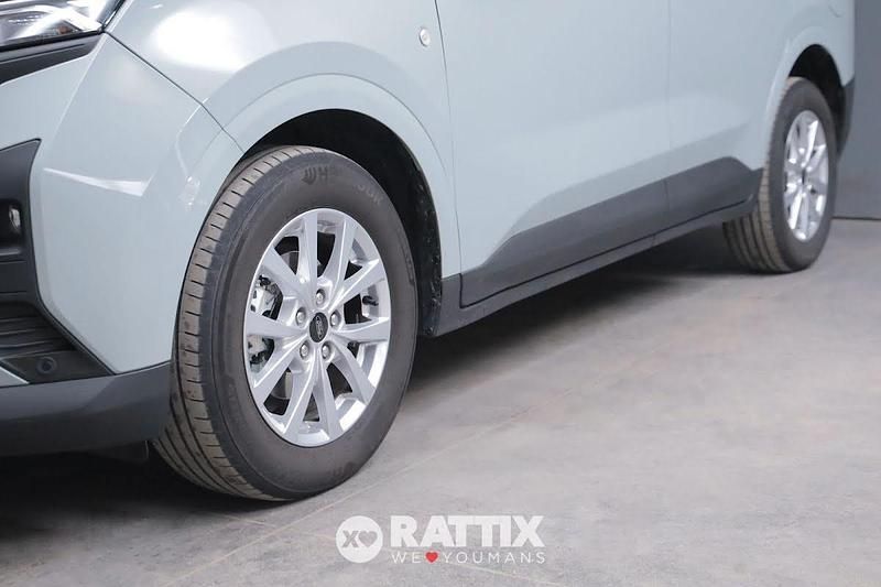 Usata Ford Tourneo Courier Titanium 125 CV (91 kW) 2024 Grigio Monovolume