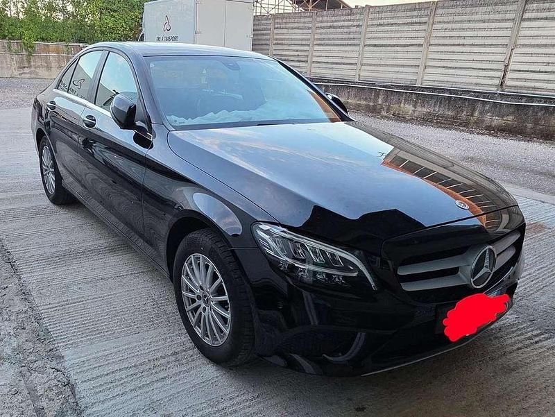 Usata Mercedes C200 160 CV (117 kW) 2019 Nero Berlina
