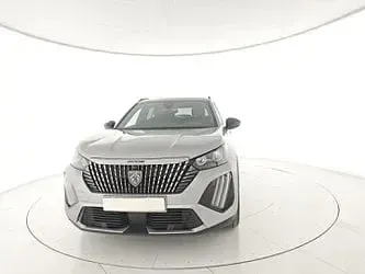 Usata Peugeot 2008 Allure 101 CV (74 kW) 2025 SUV
