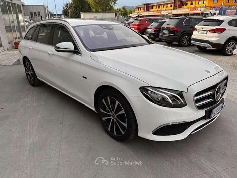 Usata Mercedes E300 194 CV (142 kW) 2020 Bianco Station wagon