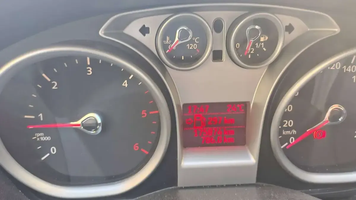 Usata Ford Kuga 140 CV (102 kW) 2012 Bianco SUV