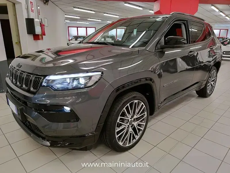 Usata Jeep Compass Summit 131 CV (96 kW) 2025 SUV