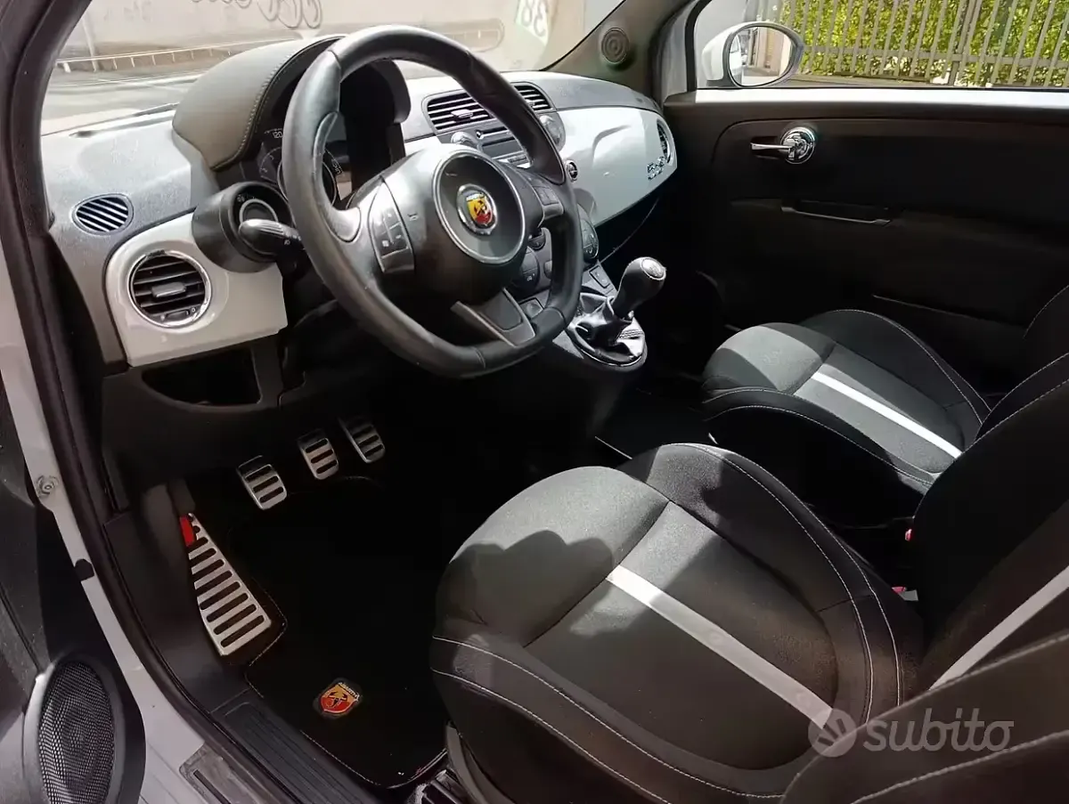 Usata Abarth 500C 135 CV (99 kW) 2011 Grigio Cabrio