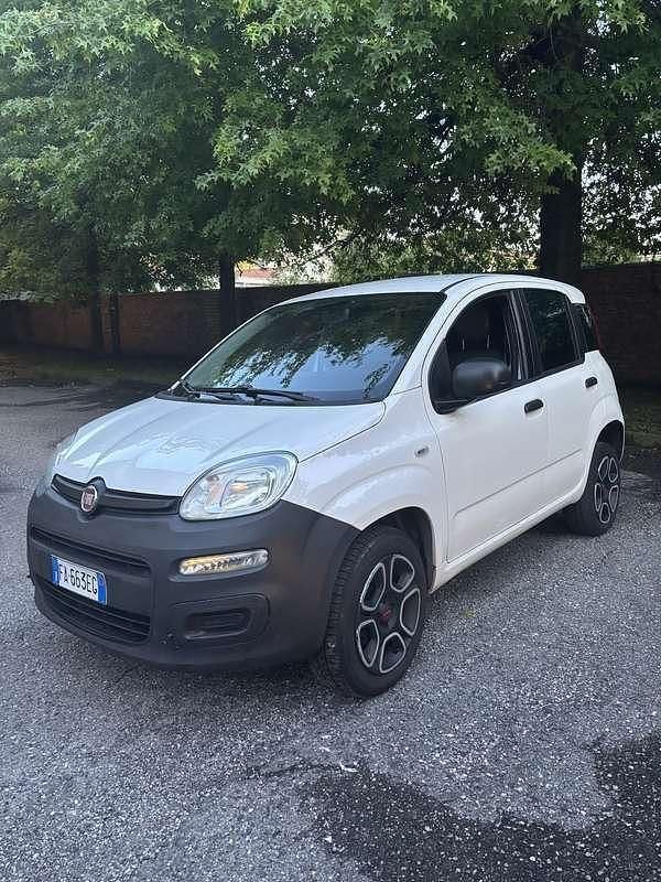 Usata 2015 Fiat Panda Easy Due volumi | 3500 € (Super prezzo) - Immagine 1/4