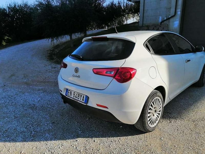 Usata Alfa Romeo Giulietta 120 CV (88 kW) 2012 Utilitaria