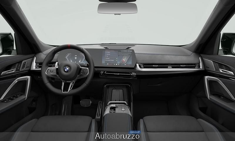 Nuova BMW X1 M Sport 300 CV (220 kW) 2025 Frozen pure grey metallizzato SUV