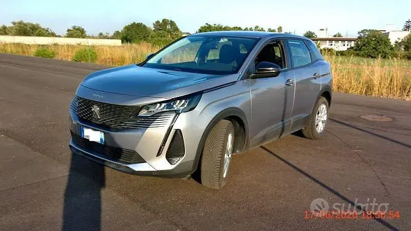 Usata Peugeot 3008 Active 131 CV (96 kW) 2022 Grigio SUV