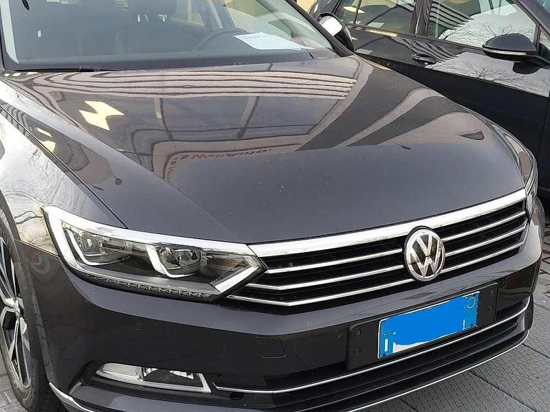 Usata VW Passat Executive 150 CV (110 kW) 2017 Nero Station wagon