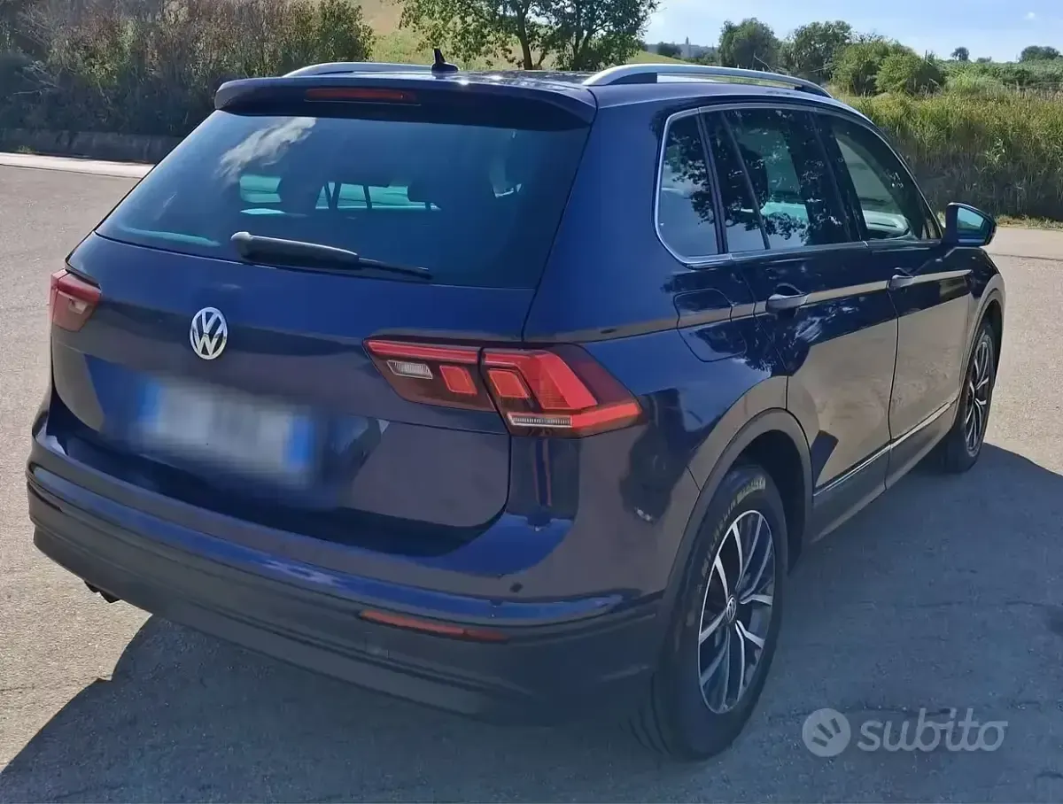 Usata VW Tiguan Business 116 CV (85 kW) 2019 Bluazzurro SUV