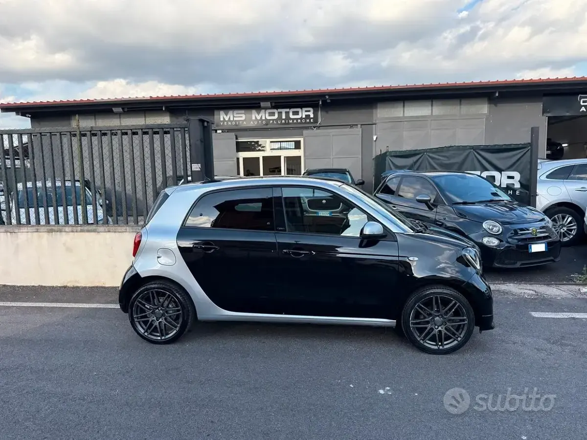 Usata Smart ForFour Brabus 71 CV (52 kW) 2018 Nero Utilitaria