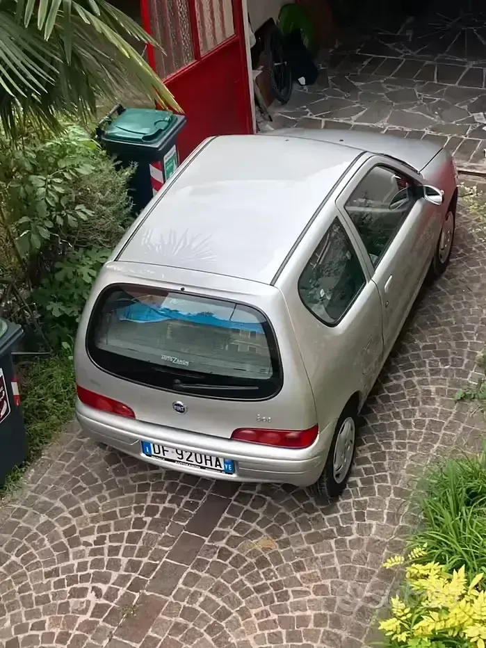 Usata Fiat 600 54 CV (39 kW) 2007 Grigio Utilitaria