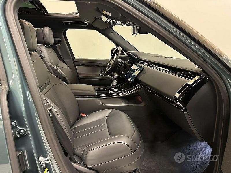 Usata Land Rover Range Rover Sport HSE Dynamic 249 CV (183 kW) 2024 Verde SUV