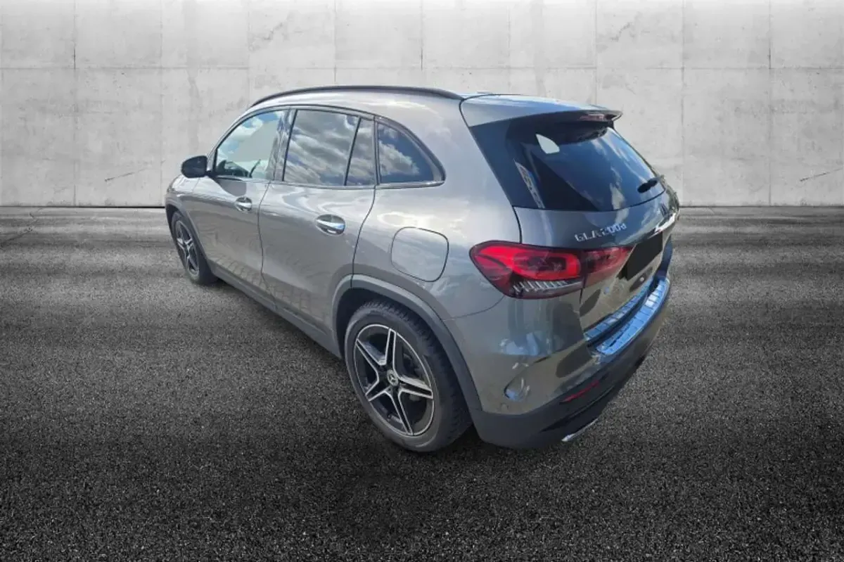 Usata Mercedes GLA200 Premium 150 CV (110 kW) 2023 Grigio SUV