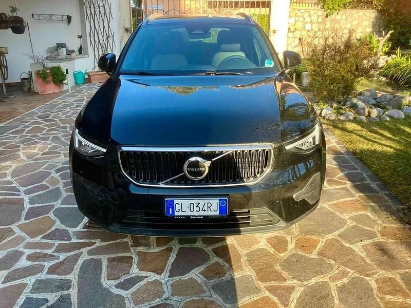 Usata Volvo XC40 Core 163 CV (119 kW) 2022 Nero SUV