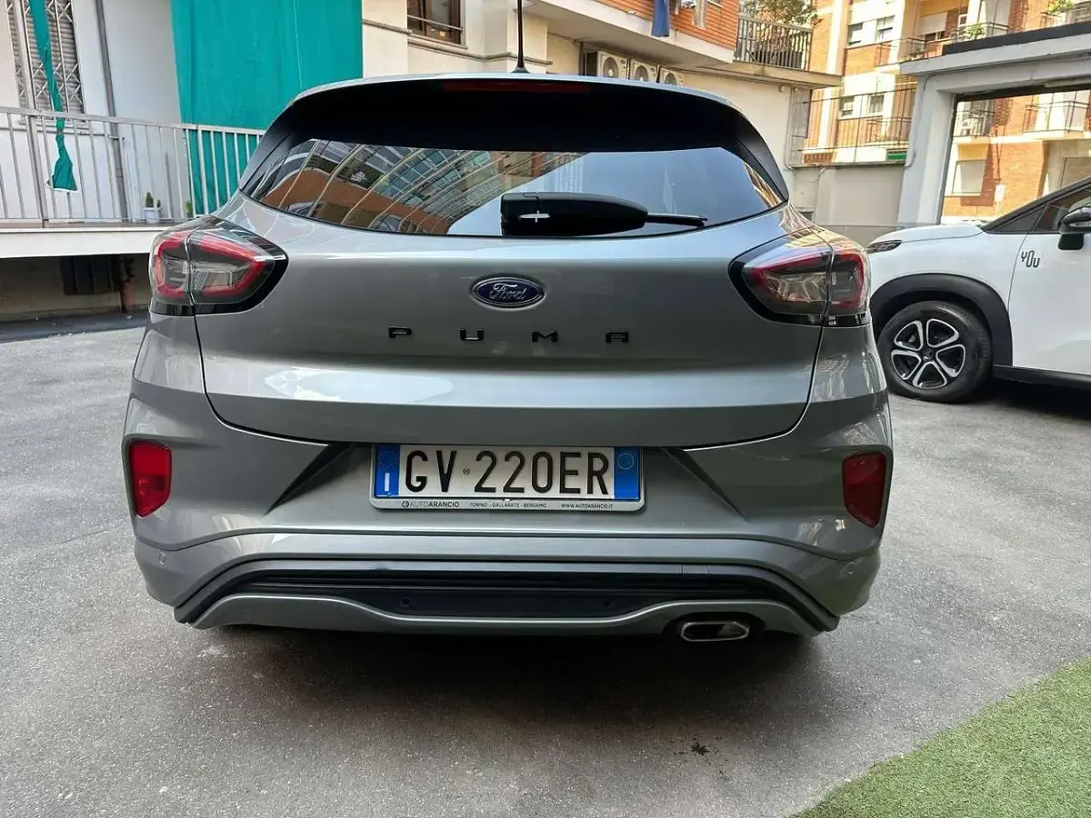 Usata Ford Puma ST-Line 125 CV (91 kW) 2024 Grigio SUV