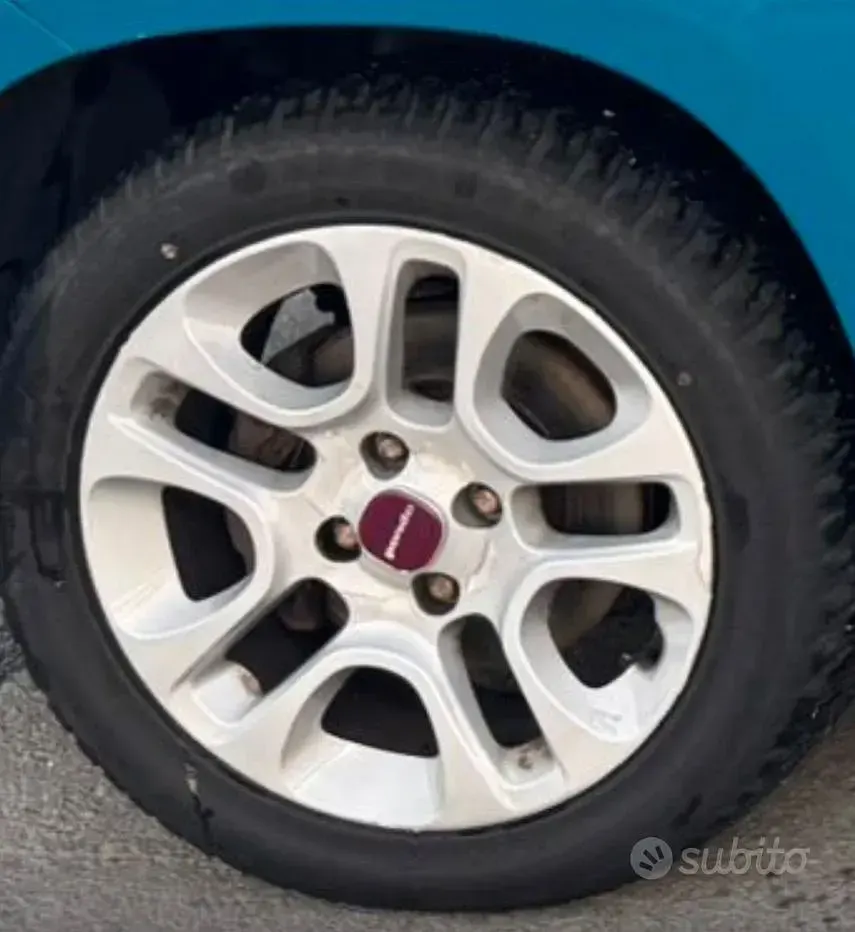 Usata Fiat Panda Lounge 75 CV (55 kW) 2012 Blu Utilitaria