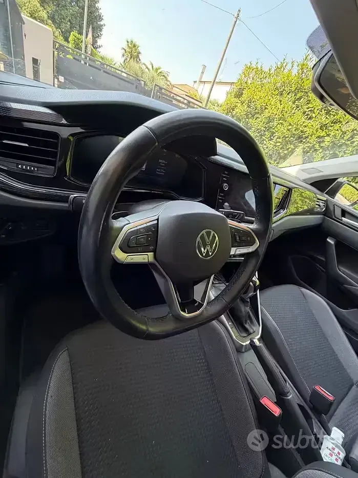 Usata VW Polo 95 CV (69 kW) 2024 Nero Utilitaria