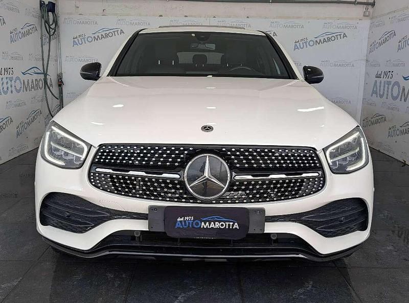 Usata Mercedes GLC300 Premium Plus 245 CV (180 kW) 2019 Bianco diamante metallizzato SUV