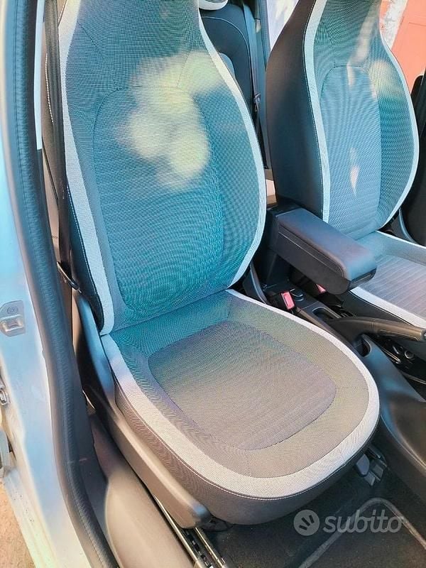 Usata Renault Twingo 60 kW (82 CV) 2021 Bianco Utilitaria