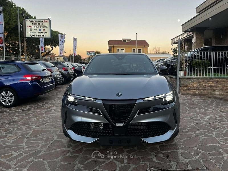 Nuova Alfa Romeo Junior Edizione Speciale 137 CV (100 kW) 2025 Grigio arese SUV