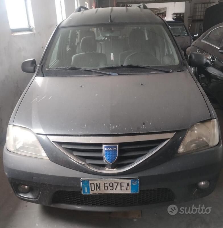 Usata Dacia Logan 68 CV (50 kW) 2008 Berlina