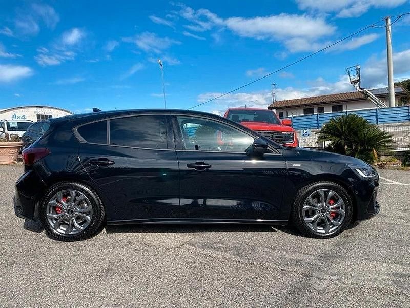 Usata Ford Focus ST-Line X 115 CV (84 kW) 2025 Nero Berlina