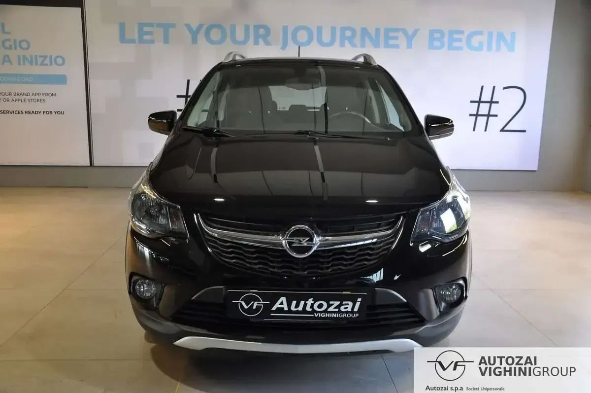 Usata Opel Karl Rocks 73 CV (53 kW) 2018 Nero Utilitaria