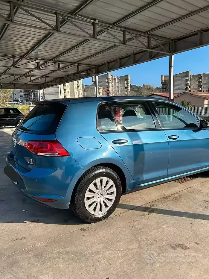 Usata VW Golf VII 85 CV (62 kW) 2015 Blu Berlina