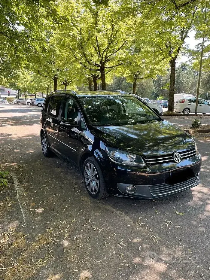Usata VW Touran Highline 140 CV (102 kW) 2011 Nero Monovolume