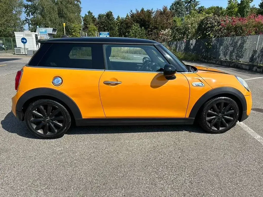 Usata Mini Cooper S 192 CV (141 kW) 2015 Giallo Utilitaria