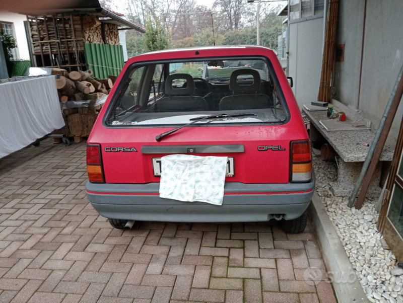 Usato 1992 Opel Corsa 1.0 Benzin 45 CV (2.000 €)