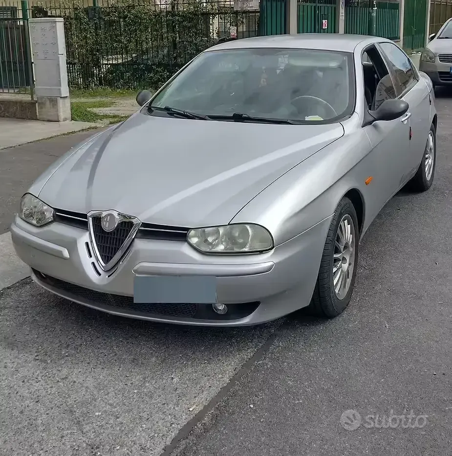Usata Alfa Romeo 156 116 CV (85 kW) 2001 Grigio Berlina