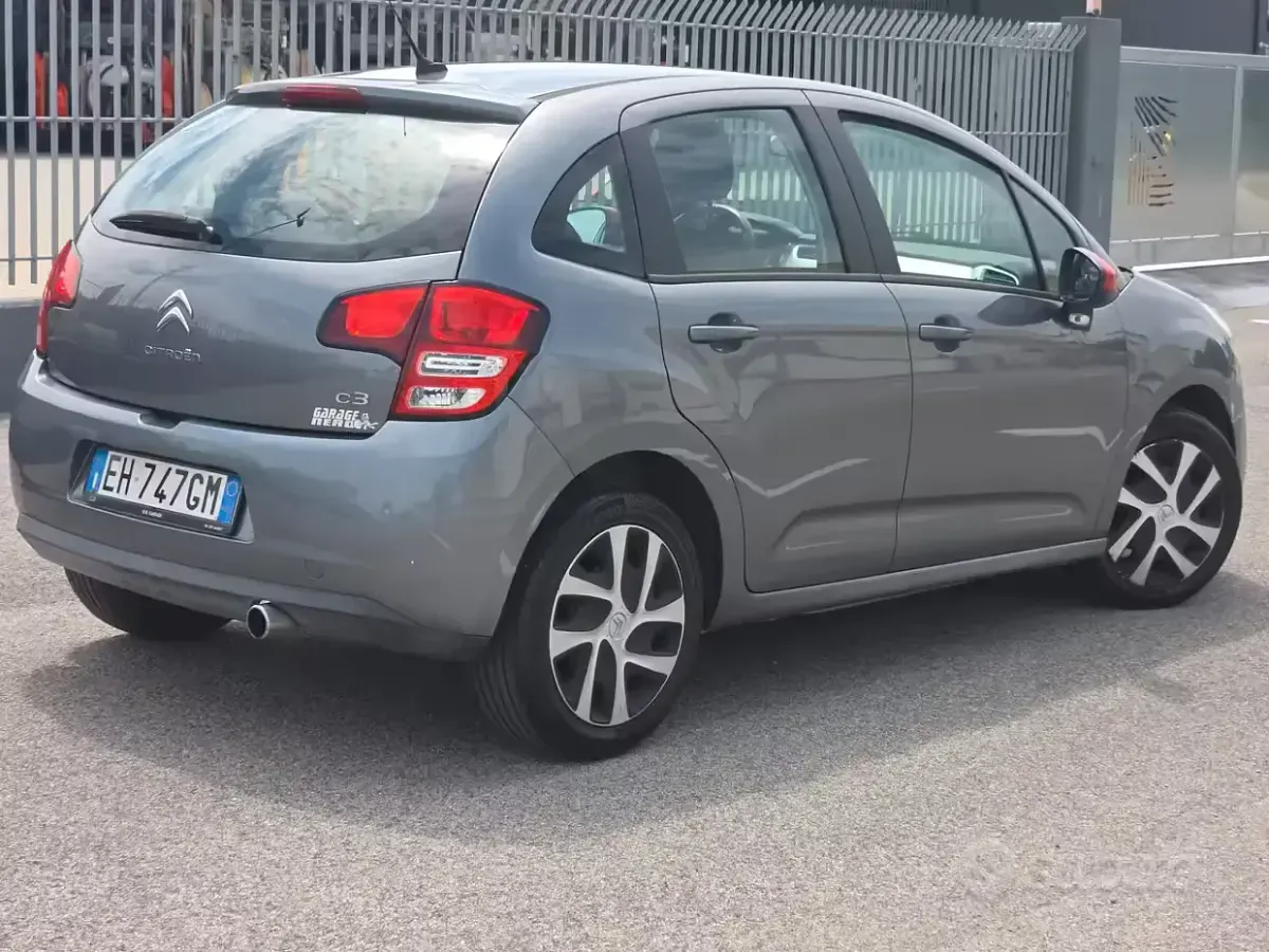 Usata Citroën C3 Attraction 68 CV (50 kW) 2011 Grigio Berlina