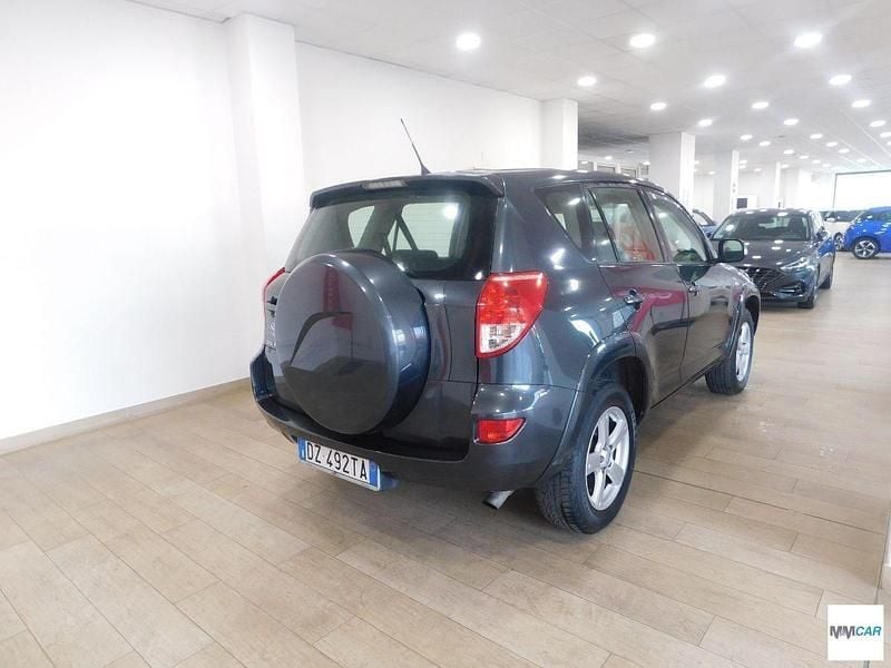 Usata Toyota RAV4 Luxury 177 CV (130 kW) 2008 Grigio SUV