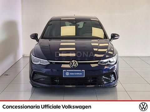 Usata VW Golf VIII R-line 150 CV (110 kW) 2024 Azzurro Utilitaria