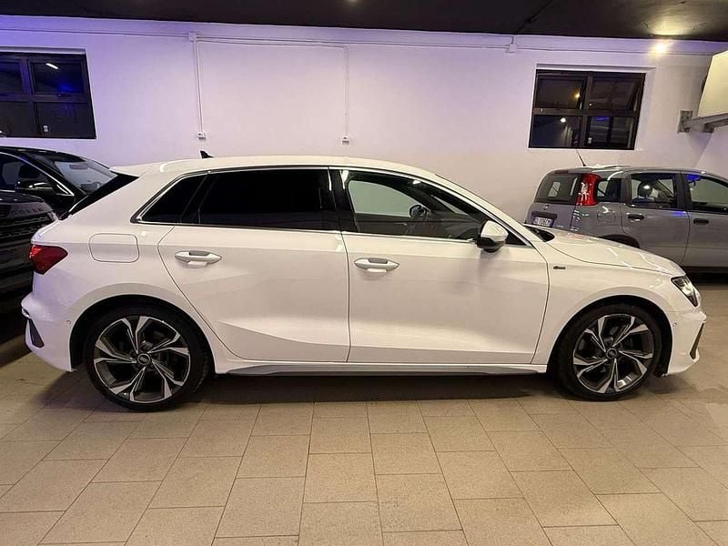 Usata Audi A3 S-Line 150 CV (110 kW) 2021 Bianco Berlina