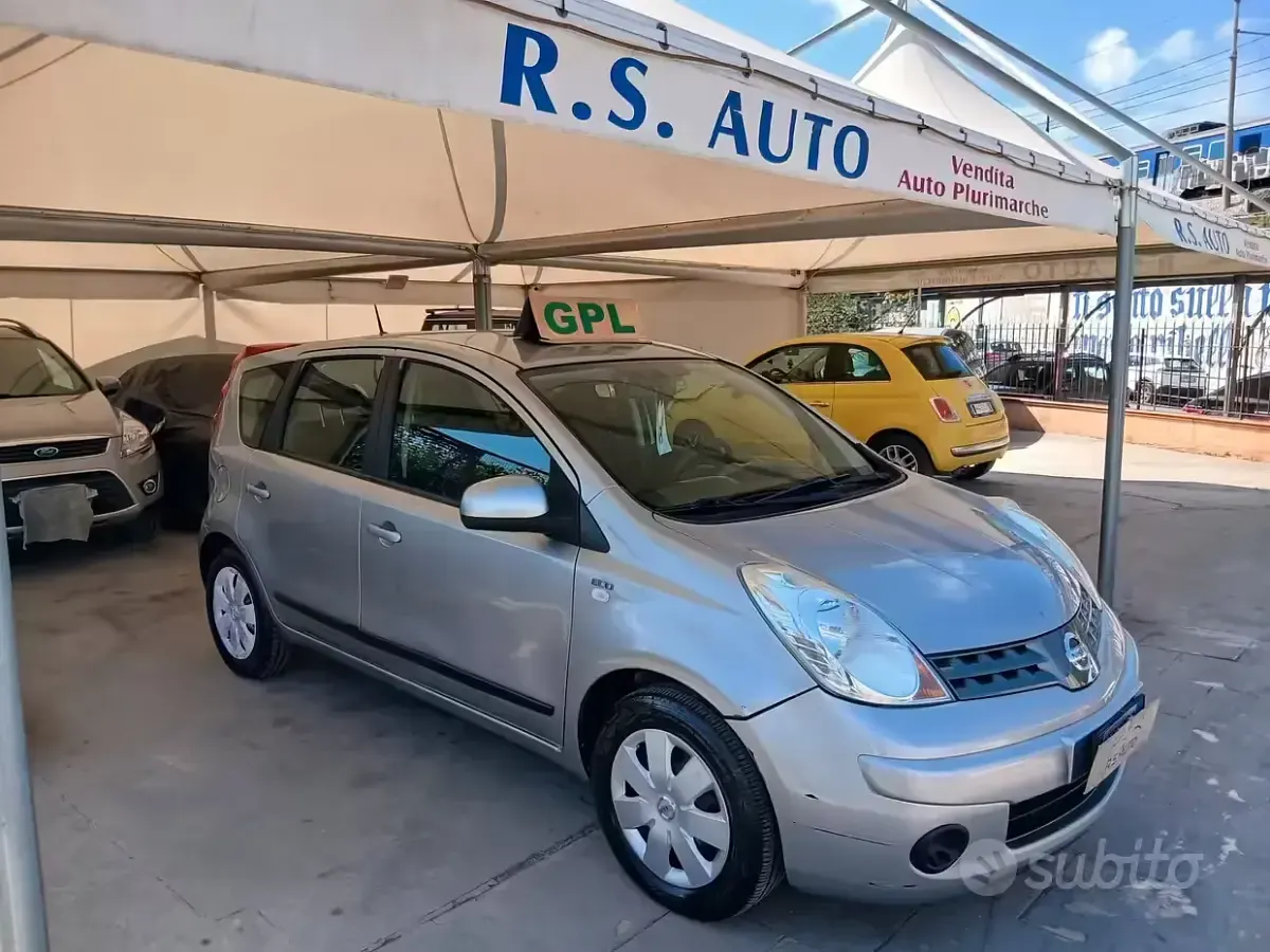 Usata Nissan Note 88 CV (64 kW) 2009 Grigio Utilitaria