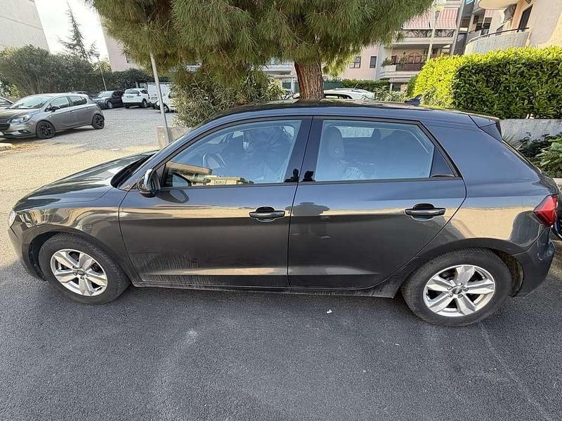 Usata Audi A1 Sportback Ambiente 116 CV (85 kW) 2018 Utilitaria